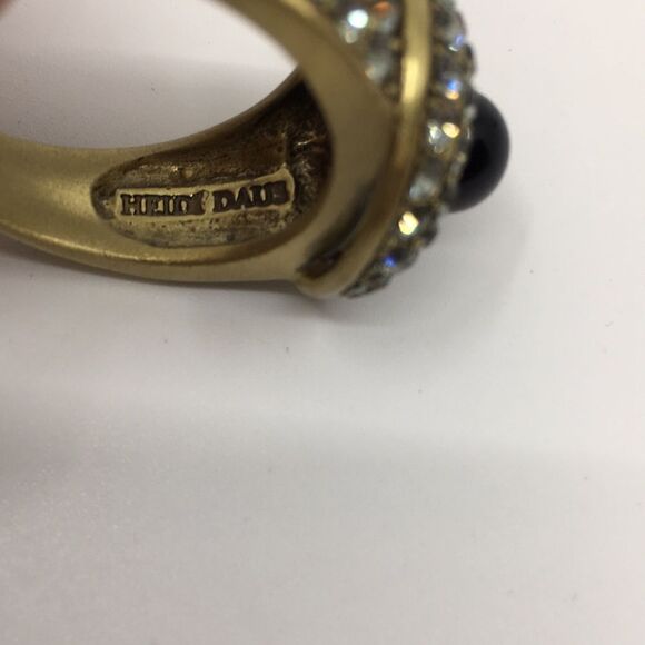 Heidi Daus size 11 3/4 Bold & Beautiful Statement Ring Brushed Gold Tone Black - Picture 8 of 16